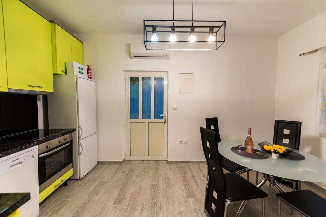 Suit B&R Сплит Экстерьер фото